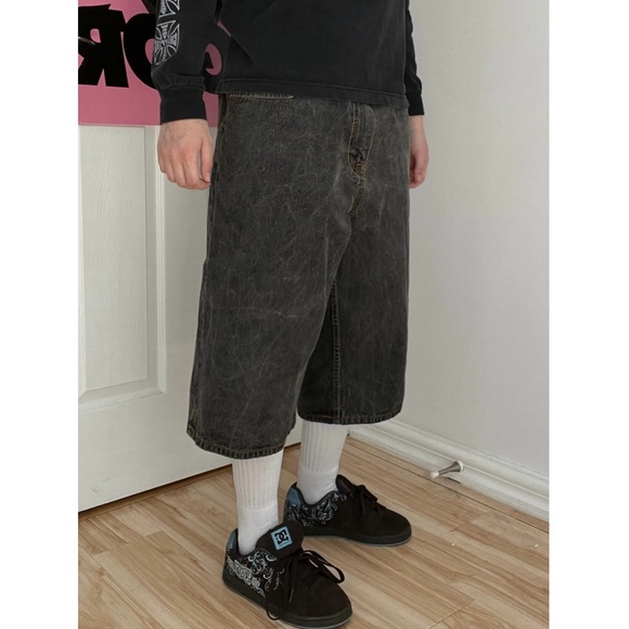 Rocawear Baggy Jean Shorts - Picture 8 of 8